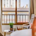 118 - Modern Beachfront Apartament *