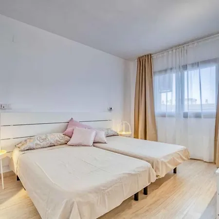 Appartement 118 - Modern Beachfront *